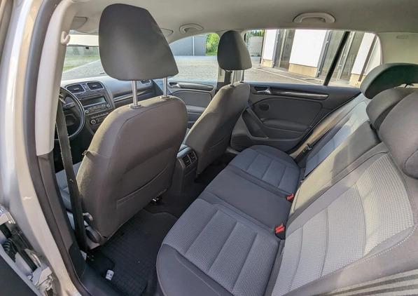 Volkswagen Golf cena 23900 przebieg: 209000, rok produkcji 2011 z Jędrzejów małe 137